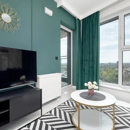 Elegant With Balcony In By Renters
