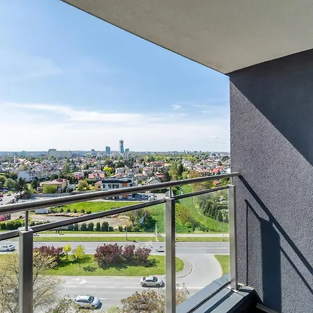 Elegant With Balcony In By Renters *