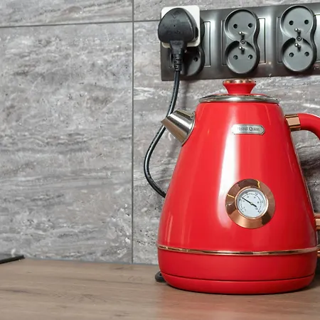 Elegant With Balcony In By Renters