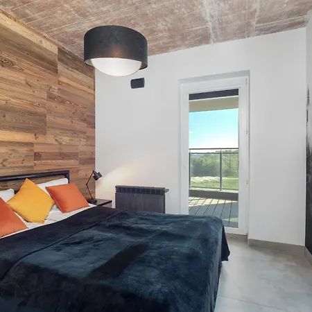 Elegant With Balcony In By Renters Daire Rzeszow