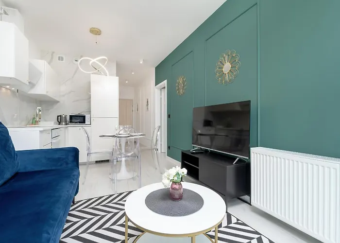 Elegant With Balcony In By Renters Appartement *