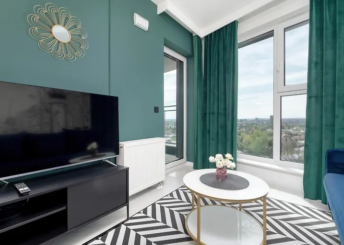 Elegant With Balcony In By Renters