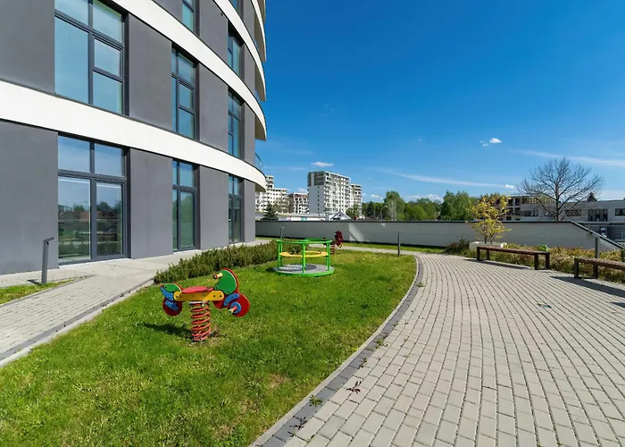 Apartman Elegant With Balcony In By Renters Rzeszów