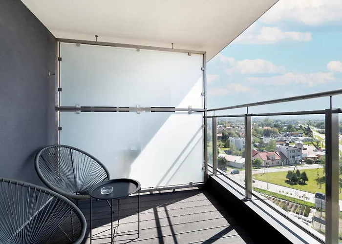 Elegant With Balcony In By Renters Apartman Rzeszów
