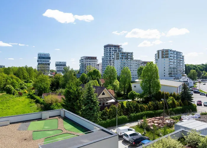 Elegant With Balcony In By Renters